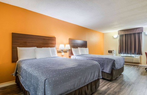 Austell Hotel | Econo Lodge At Six Flags