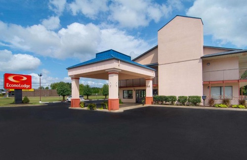 Gold Rock Hotel | Econo Lodge Battleboro - Rocky Mount I-95