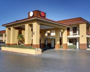 Clinton Cabin | Econo Lodge Clinton - Jackson West