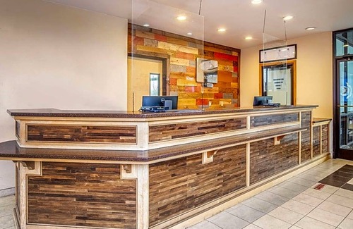 Fleet Hotel | Econo Lodge Naval Station Norfolk