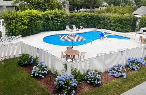 Edgartown Apartment | Edgartown Commons
