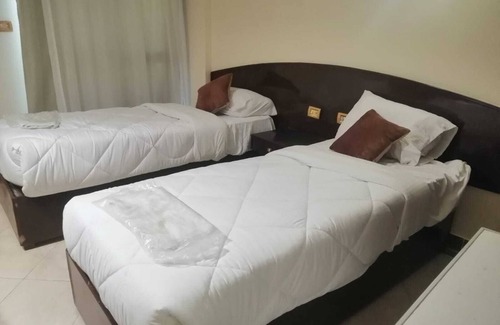 Sheraton Road -Sakkala Hotel | EIFFEL HOTEL