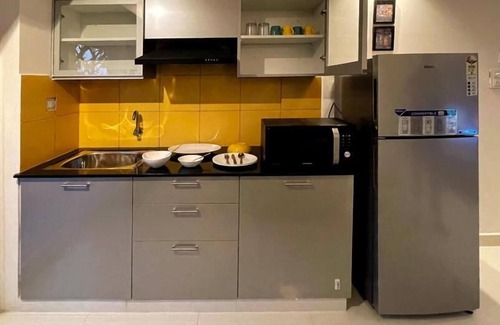 Kammanahalli Hotel | Eiffel Suites