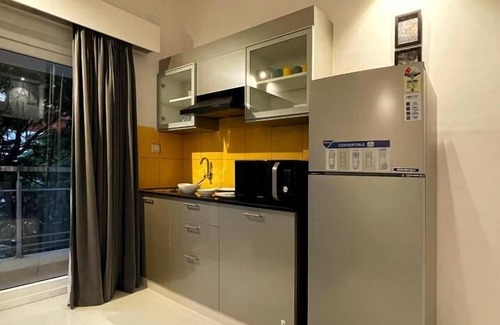 Kammanahalli Hotel | Eiffel Suites