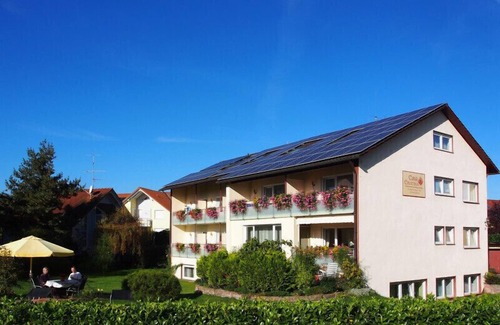 Bad Krozingen Apartment | Einzelzimmer Nr. 7 mit Balkon