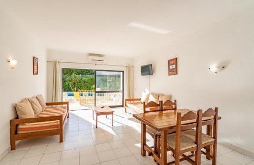 Areias de Sao Joao Apartment | Eirasol by Umbral
