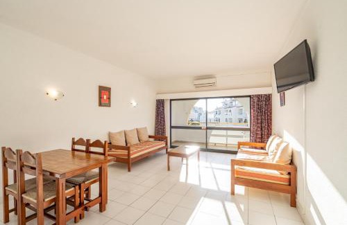 Areias de Sao Joao Apartment | Eirasol by Umbral