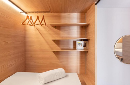 Cort Hostel | El Josemari Youth Hostel - Albergue Juvenil