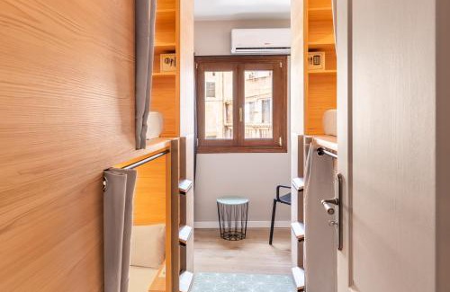 Cort Hostel | El Josemari Youth Hostel - Albergue Juvenil