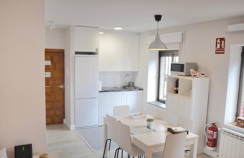 Toledo Apartment | El Monasterio Apartment
