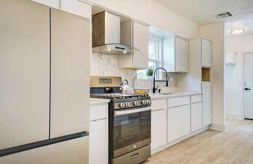 Pershing - Government Hill Cottage | El Paso Vacation Rental: 4 Mi to Downtown!