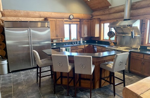 West Yankton House | Eldorado Lodge. Luxurious House Overlooking Lewis & Clark Lake. 40 Acres=Privacy