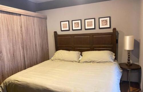 Reforma Apartment | ELEGANCIA a una cuadra del Angel, KING SIZE BED