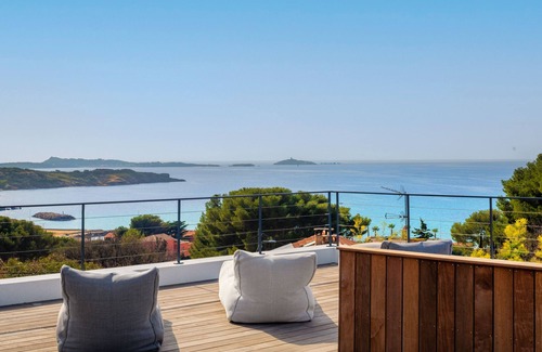 Six-Fours-les-Plages Villa | Elegant 360m² Seaside Villa – Ultimate Relaxation