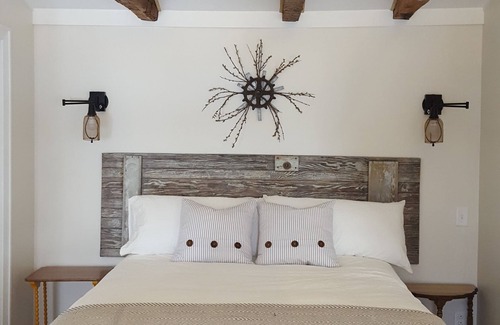 Lansing Bed & Breakfast | Elegant and Historic Farmhouse B&B with Farm-to-Table Breakfast Near Ithaca