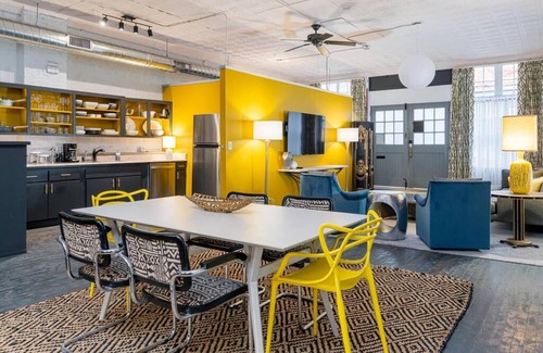 Downtown Asheville Apartment | Elegant Edgy Loft on Historic Alley Parking
