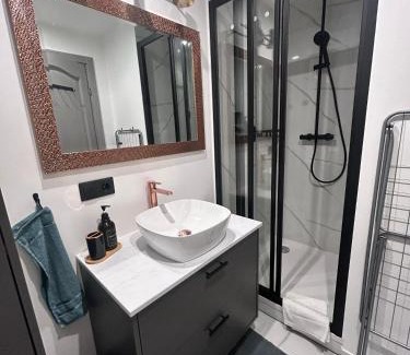 Liepaja Apartment | Elegant seaside stay - Vitolu street apartment