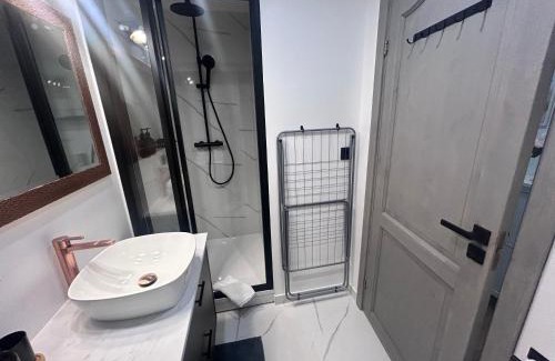 Liepaja Apartment | Elegant seaside stay - Vitolu street apartment