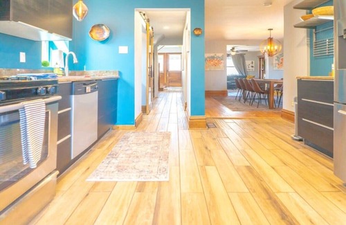 Shaw House | Elegant Shaw 5BR w/Comfort in Mind/ABODEbucks