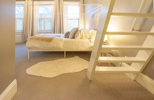 Lafayette Square House | Elegant & Spacious 2BR Lafayette Square Home