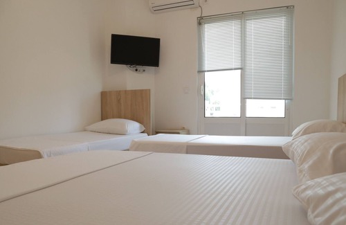Ulcinj Apartment | Elegant Studio For Four Persons
