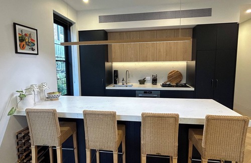 North Sydney House | Elegant two level family home - city retreat in North Sydney