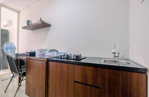 Pondokcina Apartment | Elegant With Modern Design 1Br Apartment At Atlanta Residences