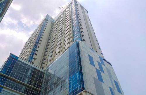 Pondokcina Apartment | Elegant With Modern Design 1Br Apartment At Atlanta Residences