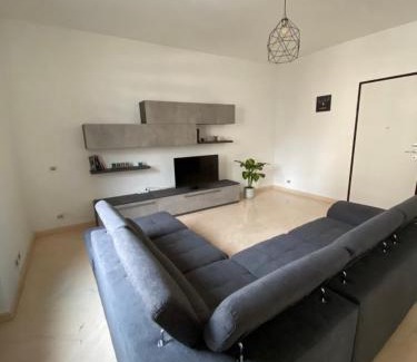 Stazione Apartment | [Elegante Appartamento in Centro]