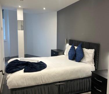 Bradford Apartment | Elegantstays