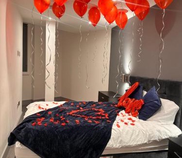 Bradford Apartment | Elegantstays
