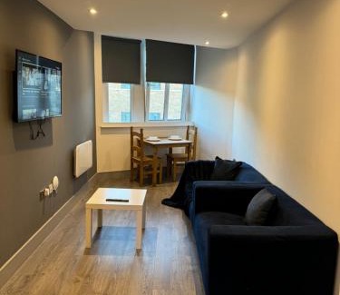 Bradford Apartment | Elegantstays
