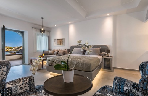 Akrotiri House | Elements of Caldera Suites
