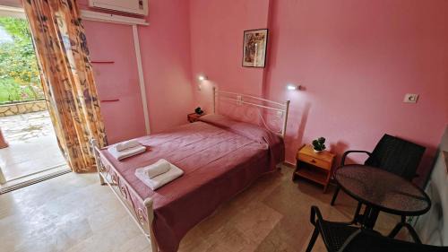 Ag. Georgios Apartment | Elena Pool