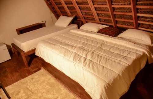 Pottuvil Division 2 Hotel | Elephant Gate Arugambay