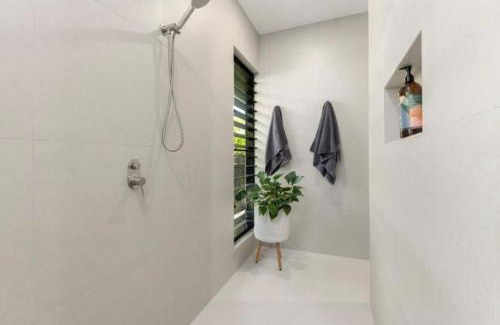 Mossman House | Eleven Watson Guesthouse
