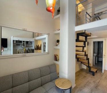 Thessaloniki City Centre Apartment | Elizabeth's Loft