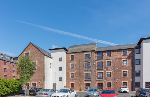 Ayr Apartment | Elliot Suite No7 - Donnini Apartments
