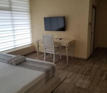 Lekki Phase 1 Hotel | Ellyxville Hotel