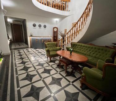 Kentron Bed & Breakfast | Elross Hotel
