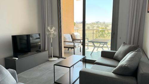 Universal Apartment | Elysia Park Premium