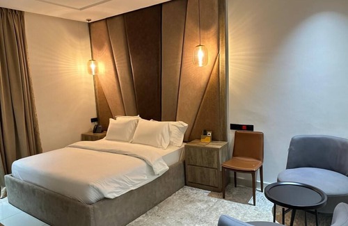 Wuse 2 Hotel | ELYSIAN HOTEL