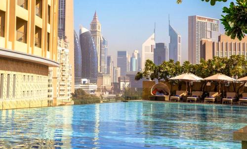 Downtown Dubai Apartment | Emaar Fashion Avenue - Formerly Address Dubai Mall Four Apple
