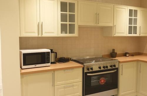 Mizail Apartment | EMAAR Holiday Homes - Apartment 4