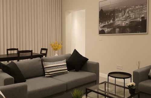 Mizail Apartment | EMAAR Holiday Homes - Apartment 4