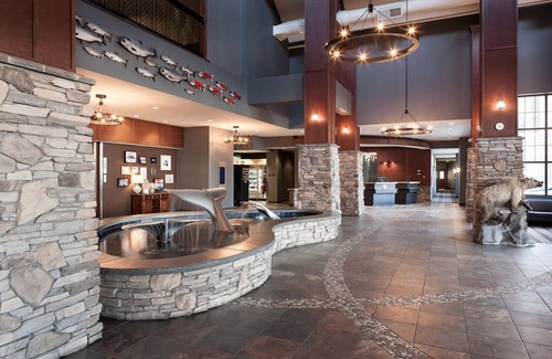 Midtown Anchorage Hotel | Embassy Suites Anchorage