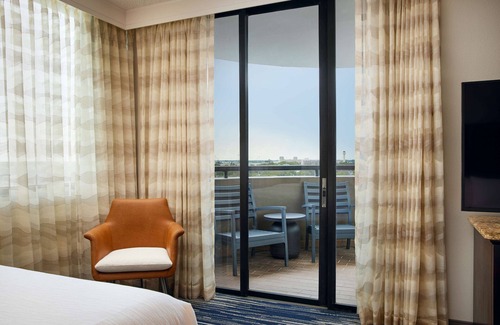 West Palm Beach Hotel | Embassy Suites by Hilton West Palm Beach Central