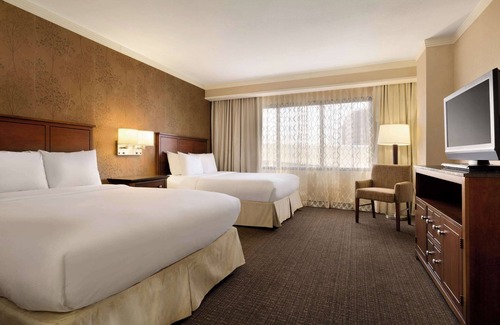 Downtown Austin Hotel | Embassy Suites by Hilton Austin Downtown South Congress