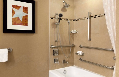 Downtown Austin Hotel | Embassy Suites by Hilton Austin Downtown South Congress