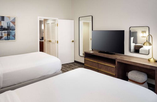 Altamonte Springs Hotel | Embassy Suites by Hilton Orlando North